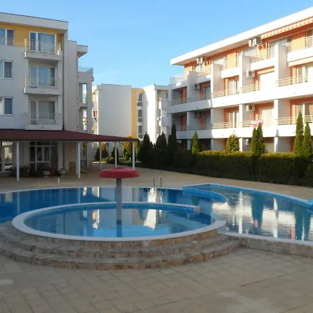 Apartman студия несебър форт клуб *