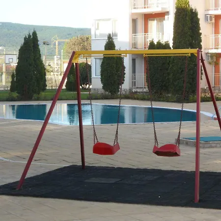 студия несебър форт клуб Apartman Napospart